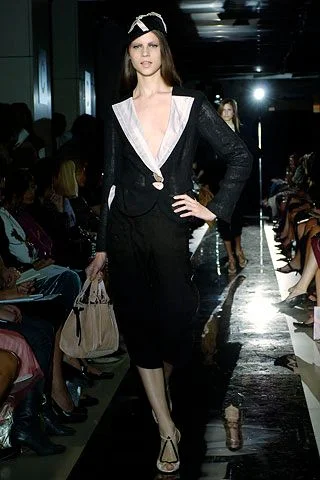 Look 15